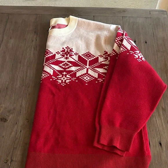 Joe Fresh Red and White Snowflake Sweatshirt - Picture 2 of 3
